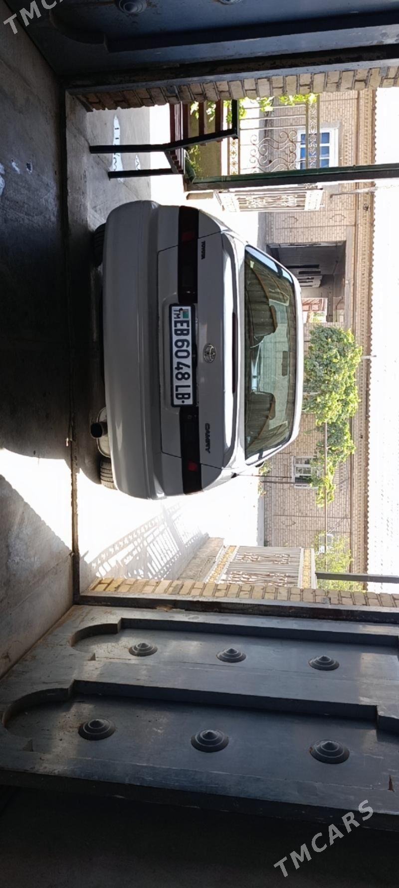 Toyota Camry 1997 - 110 000 TMT - Çärjew - img 2