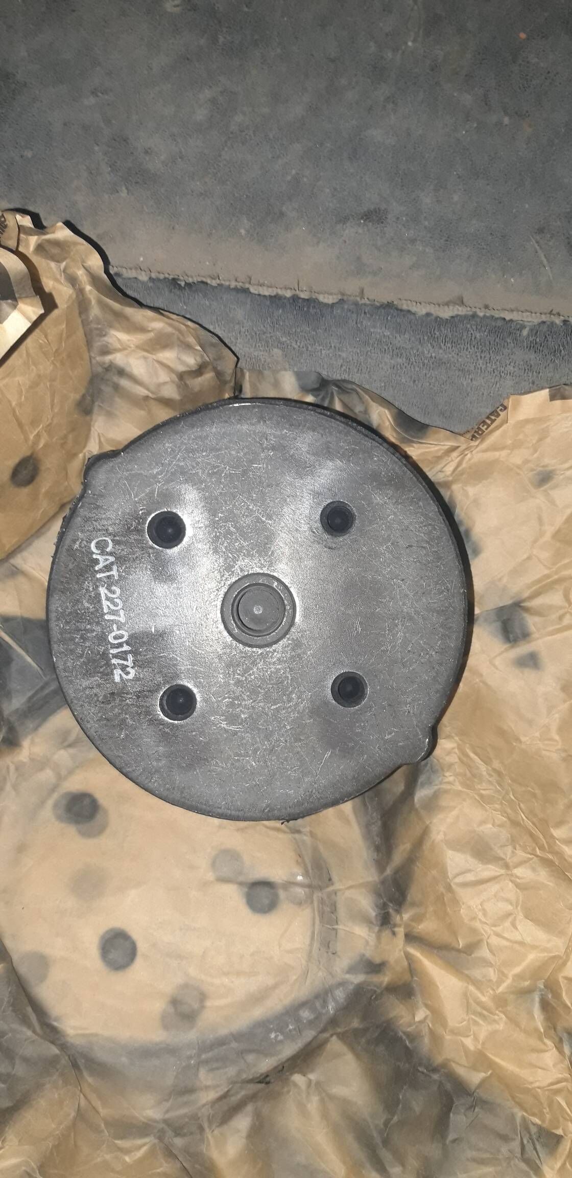 paduṣka katot CAT падушка 2 200 TMT - Туркменбаши - img 2