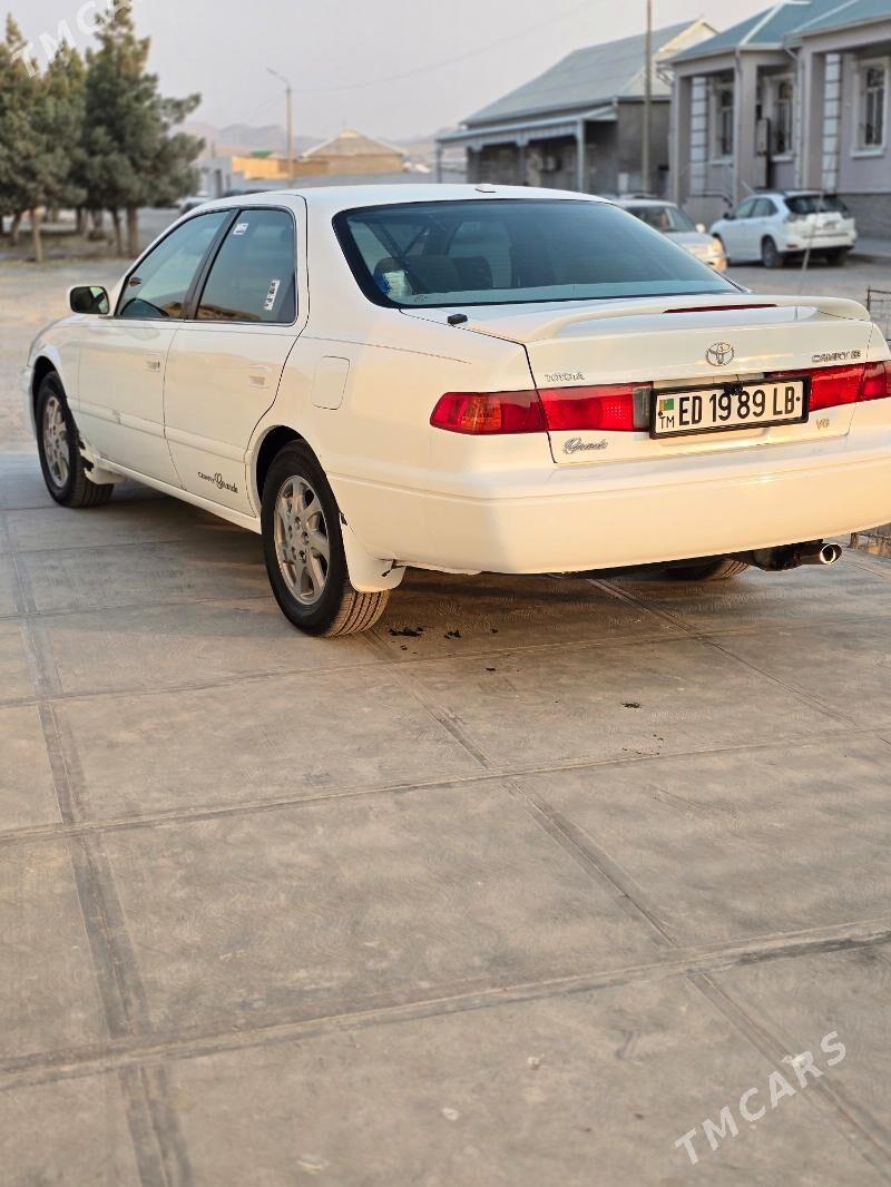 Toyota Camry 2000 - 170 000 TMT - Magdanly - img 4
