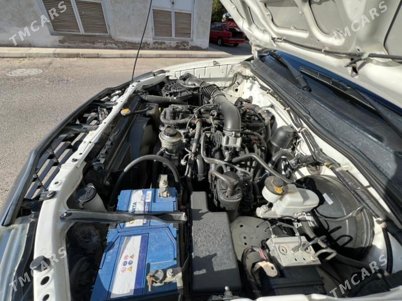 Toyota Hilux 2014 - 420 000 TMT - Мары - img 8