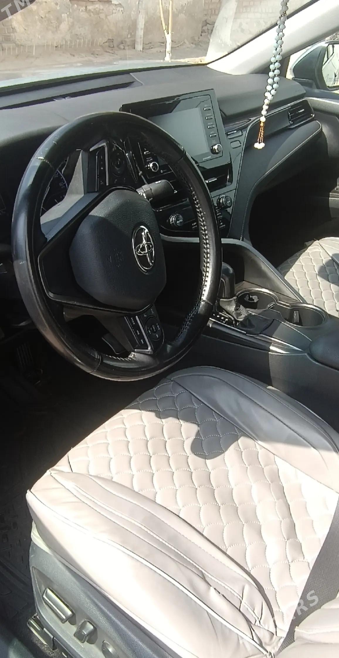 Toyota Camry 2021 - 290 000 TMT - Ёлётен - img 3