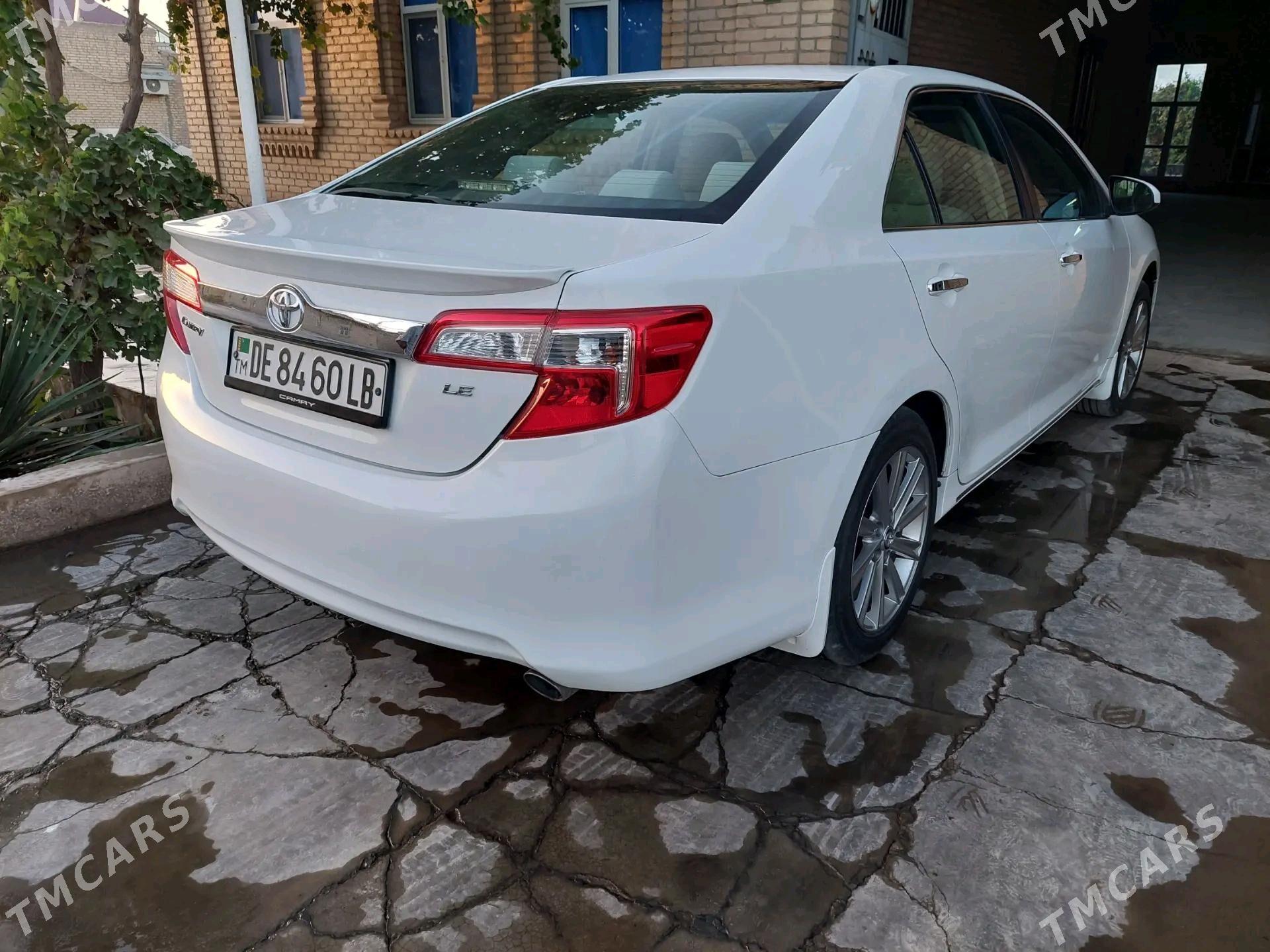 Toyota Camry 2012 - 230 000 TMT - Türkmenabat - img 4