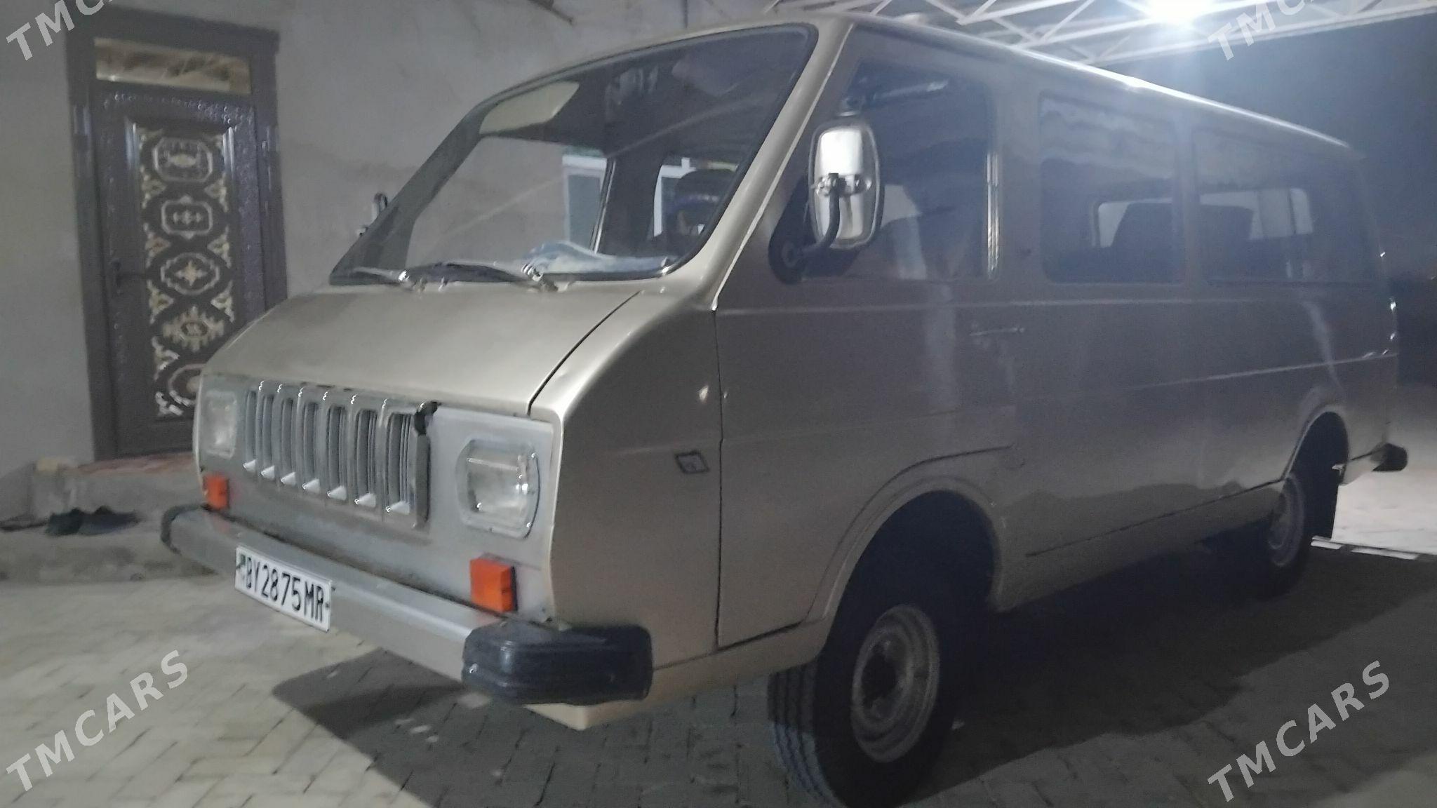 Toyota Hiace 1987 - 50 000 TMT - Байрамали - img 7