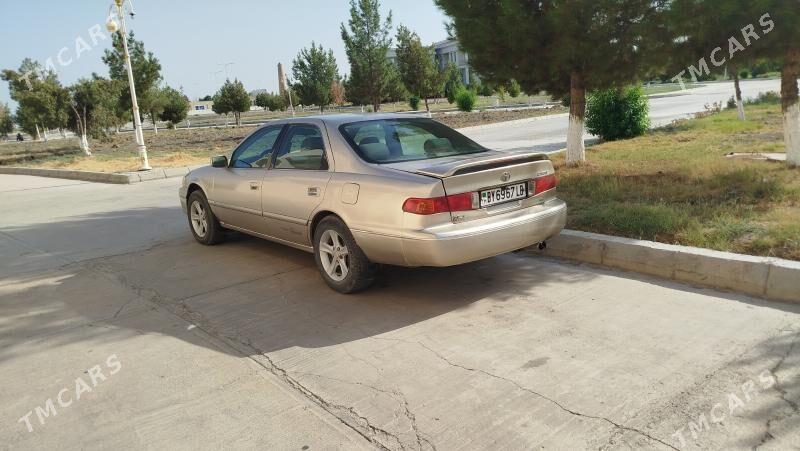 Toyota Camry 1999 - 120 000 TMT - Halaç - img 2