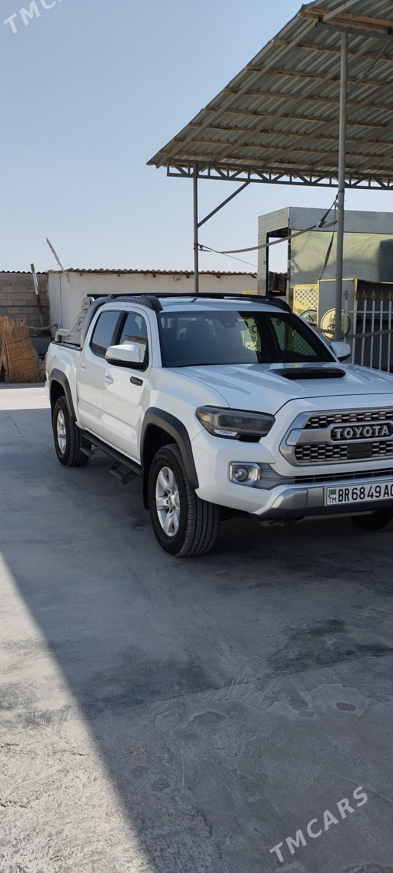Toyota Tacoma 2019 - 410 000 TMT - Täze zaman - img 4