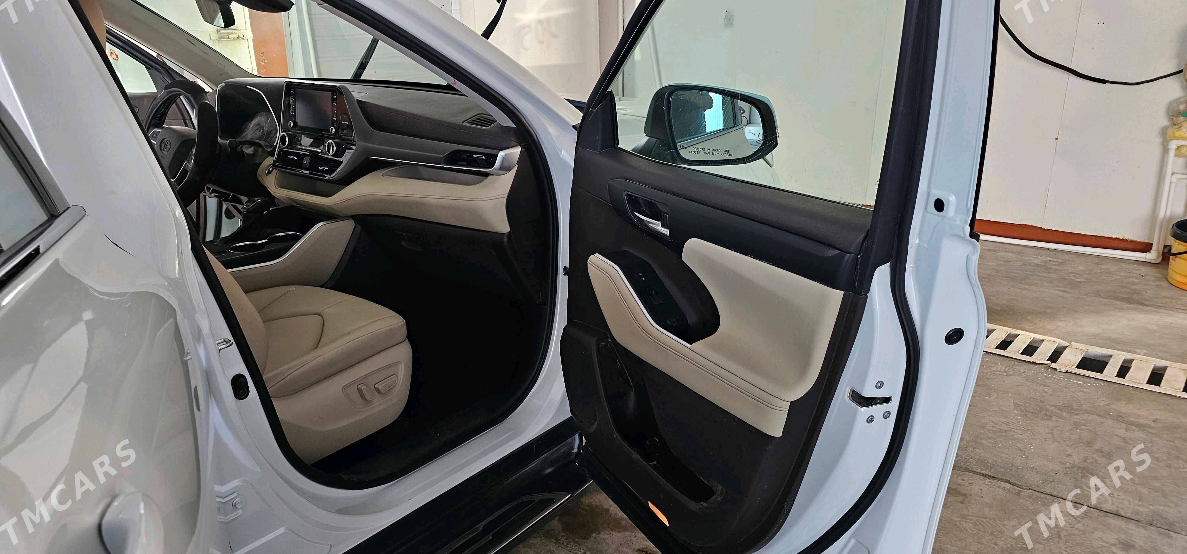 Toyota Highlander 2020 - 500 000 TMT - Ýolöten - img 3
