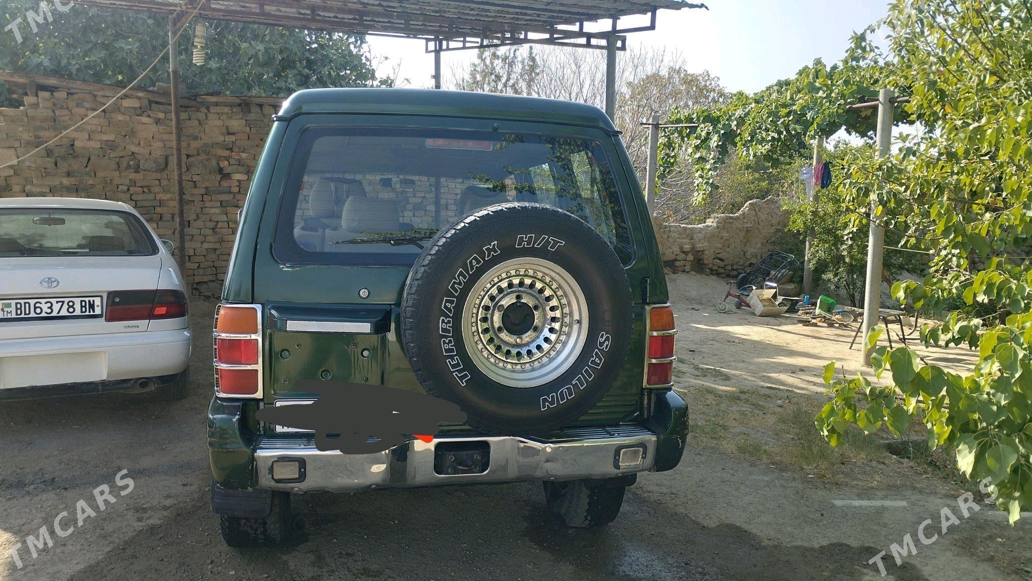 Mitsubishi Montero 1996 - 70 000 TMT - Эсенгулы - img 4