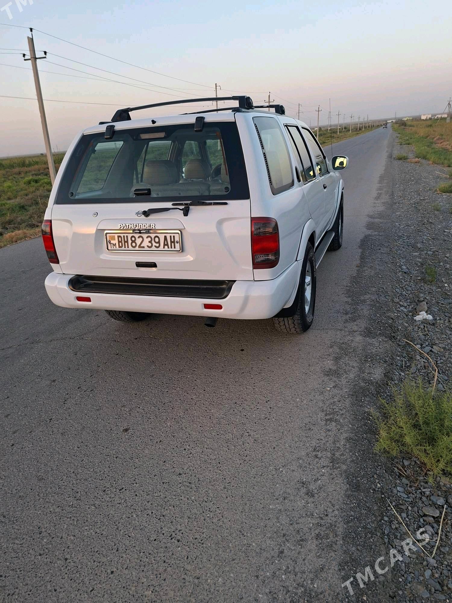 Nissan Pathfinder 2001 - 125 000 TMT - Ýaşlyk - img 6