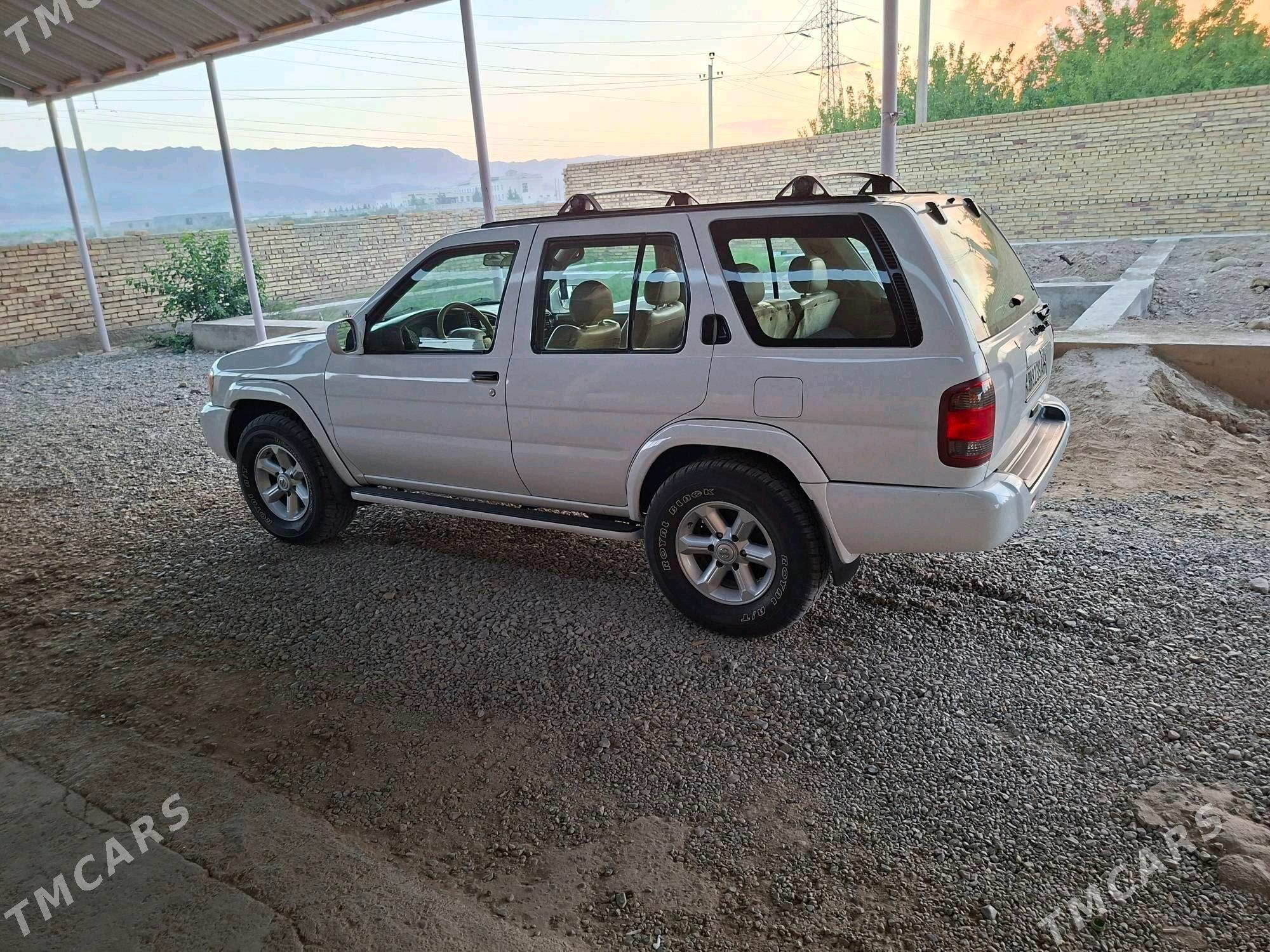 Nissan Pathfinder 2001 - 125 000 TMT - Ýaşlyk - img 8