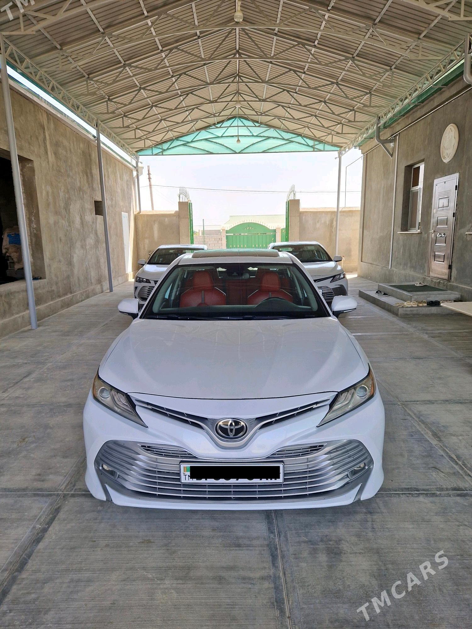 Toyota Camry 2019 - 300 000 TMT - Gökdepe - img 3