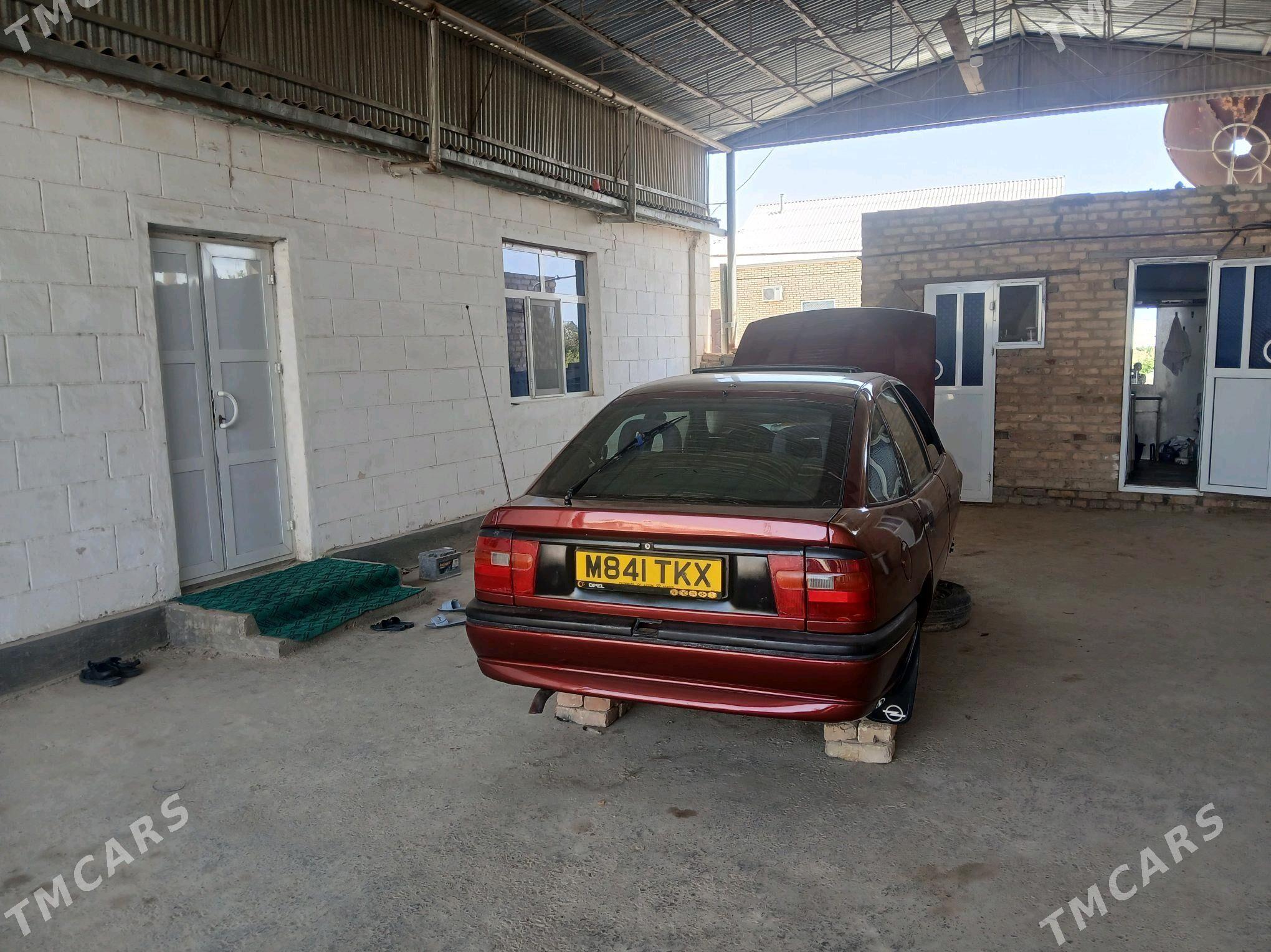 Opel Vectra 1994 - 39 000 TMT - Mary - img 4