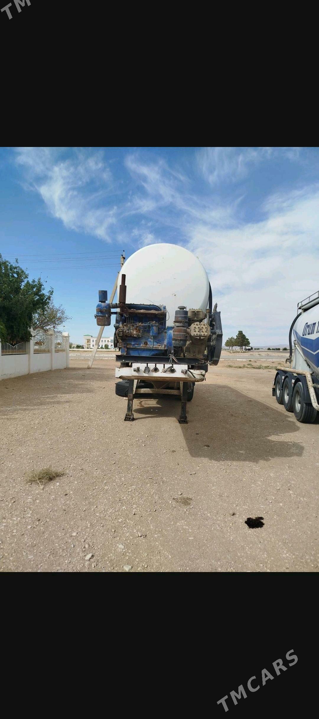 Kogel Euro Trailer 2014 - 520 000 TMT - Jebel - img 3