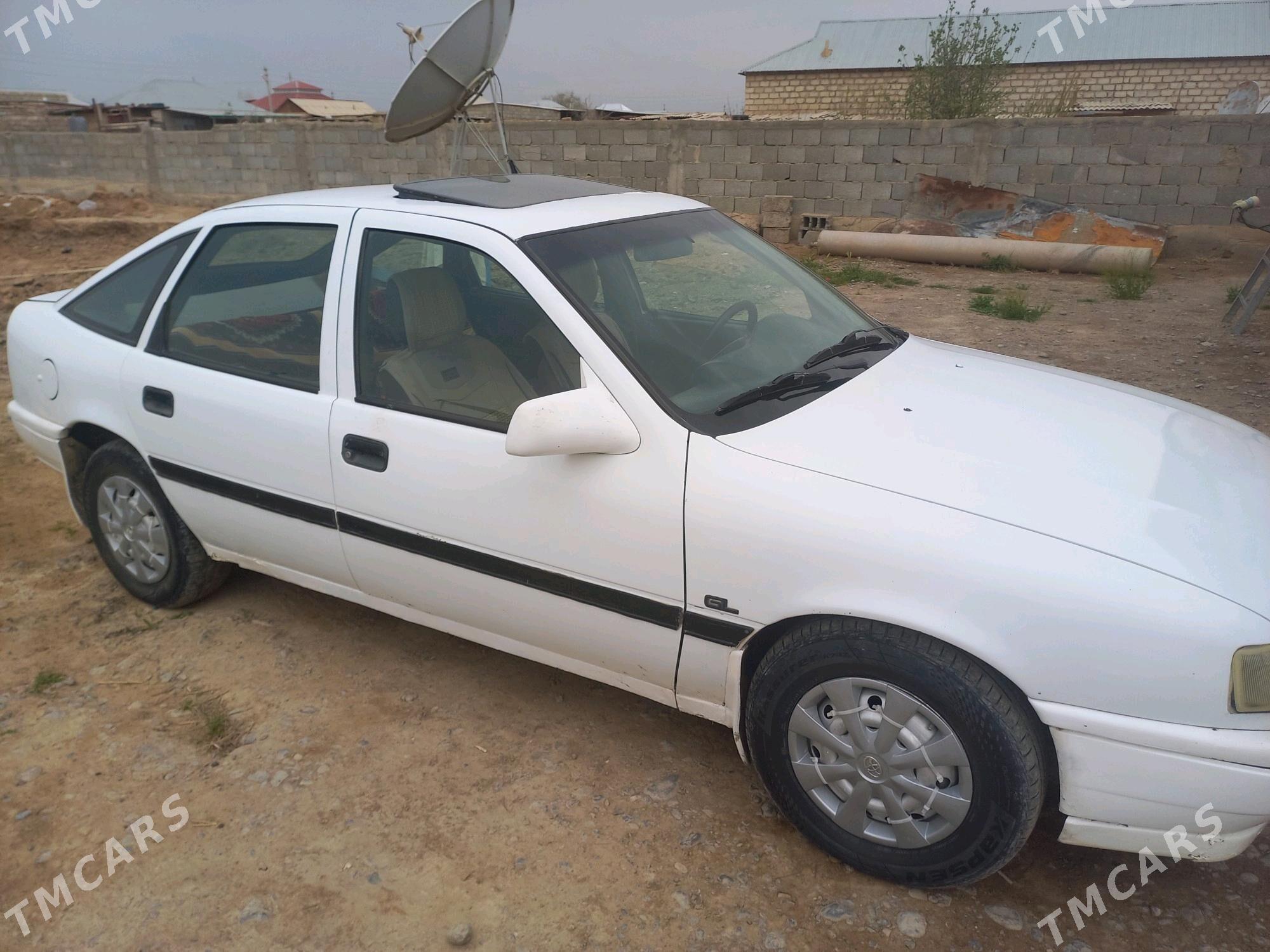 Opel Vectra 1992 - 28 000 TMT - Яшлык - img 2
