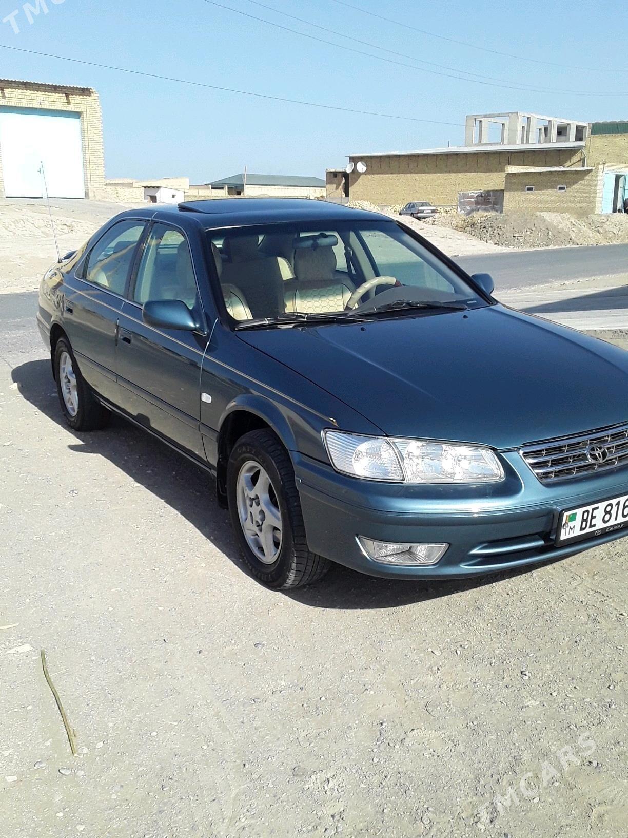 Toyota Camry 1999 - 130 000 TMT - Çärjew - img 7