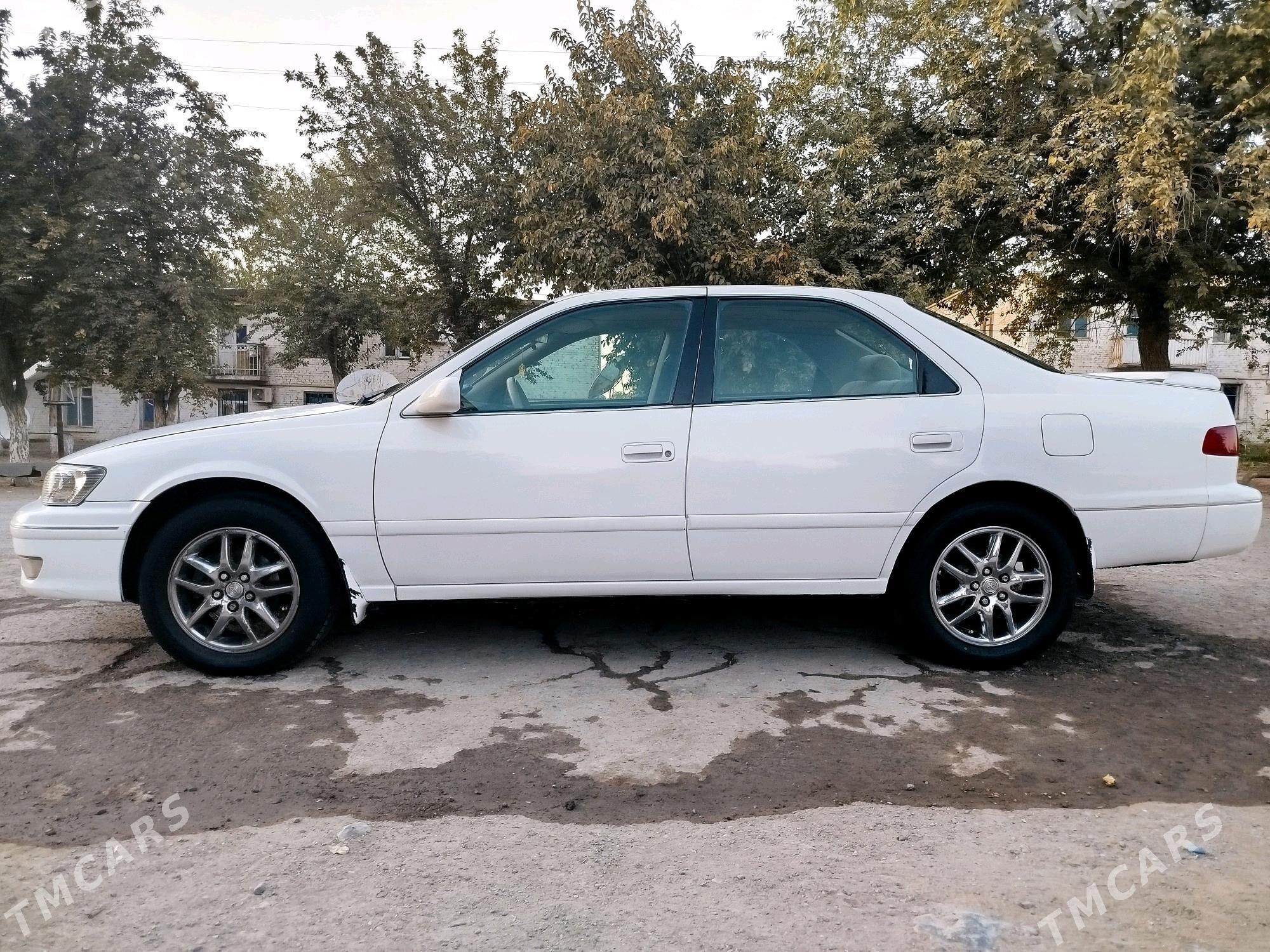 Toyota Camry 2001 - 135 000 TMT - Теджен - img 5