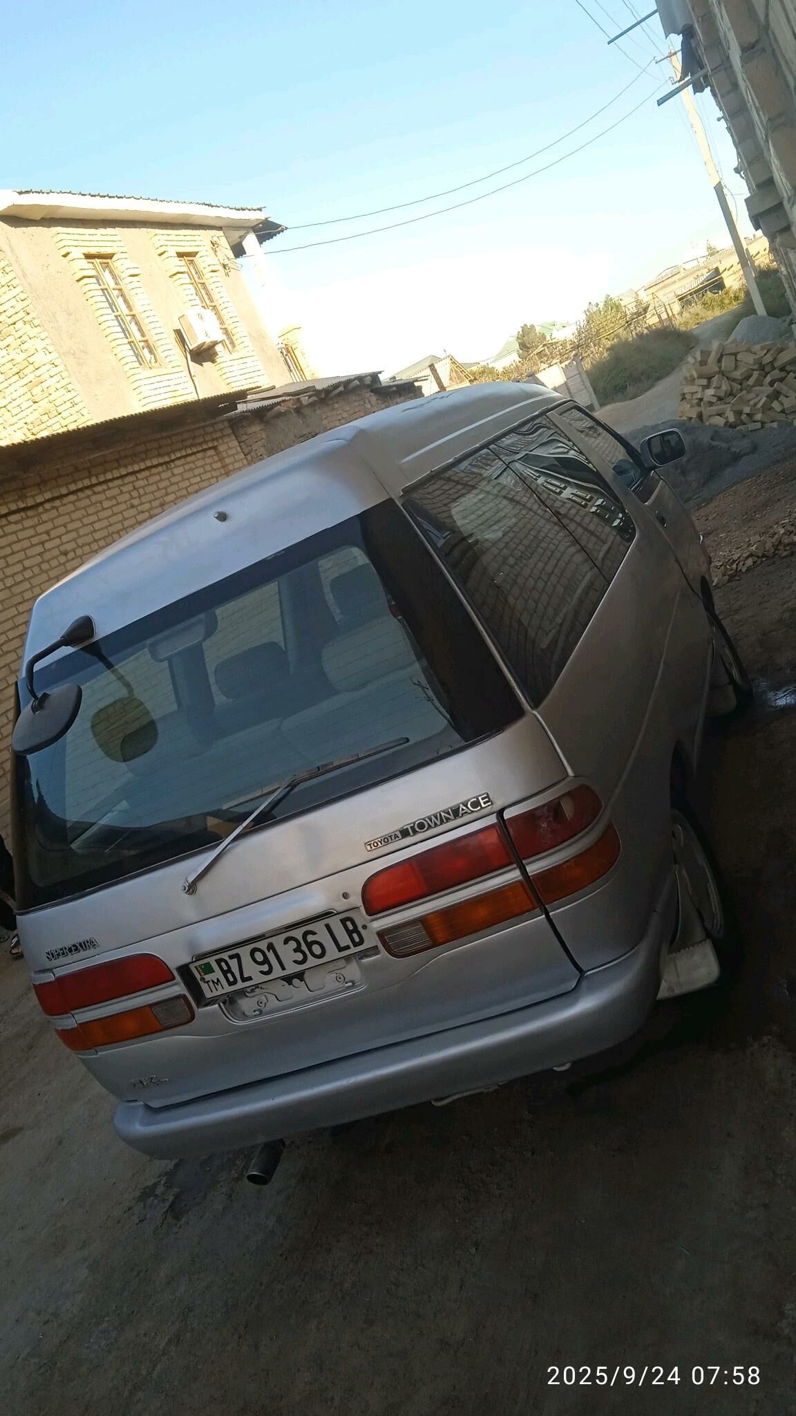 Toyota Town Ace 1994 - 28 000 TMT - Türkmenabat - img 4