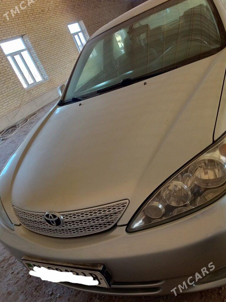 Toyota Camry 2003 - 170 000 TMT - Фарап - img 4
