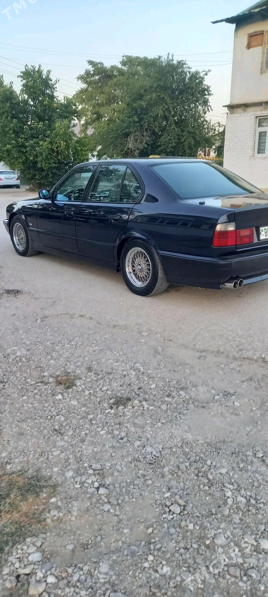 BMW E34 1998 - 105 000 TMT - Балканабат - img 4