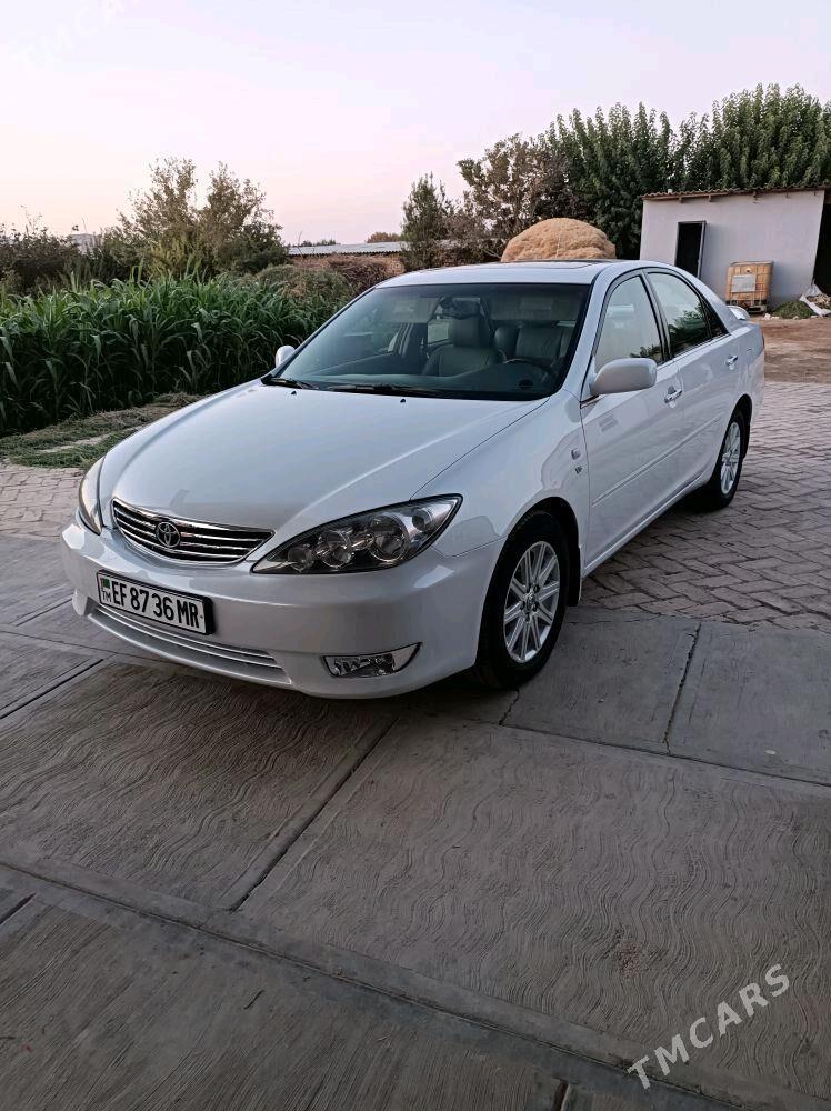 Toyota Camry 2004 - 230 000 TMT - Мары - img 1