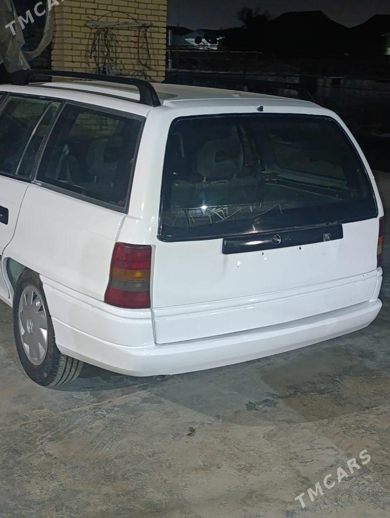 Opel Astra 1995 - 45 000 TMT - Мары - img 2