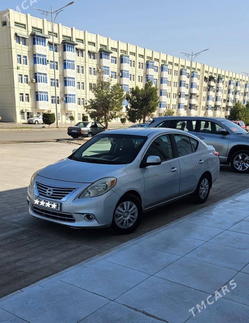 Nissan Versa 2012 - 100 000 TMT - Türkmenabat - img 4