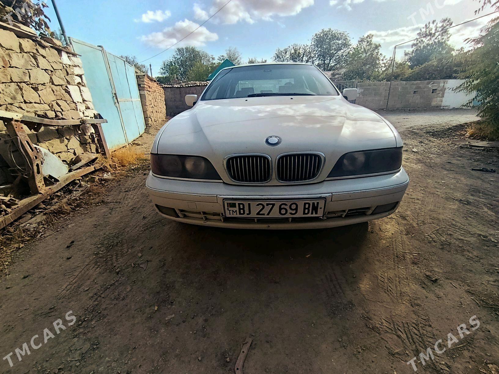 BMW E39 1999 - 80 000 TMT - Кака - img 2