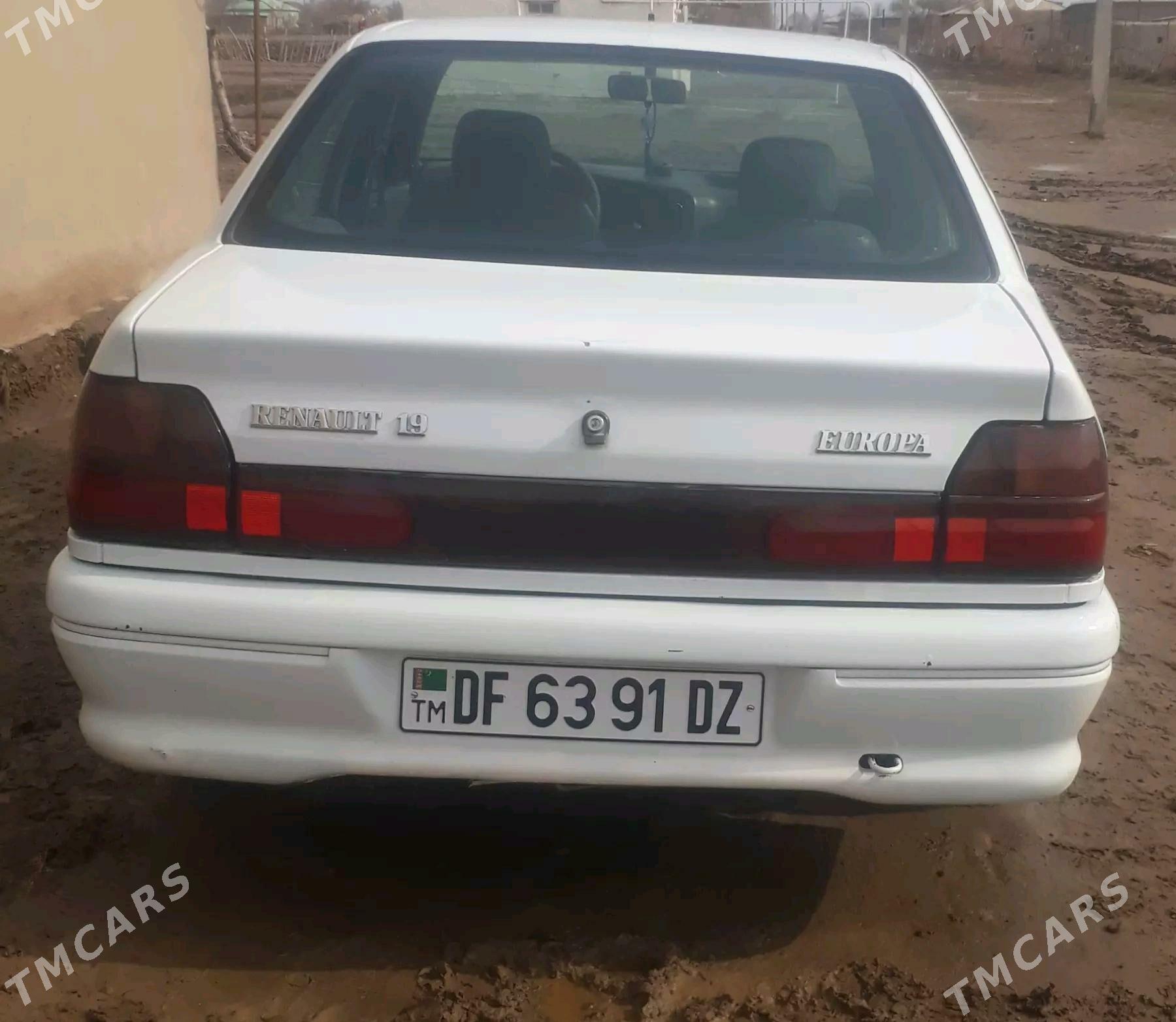 Renault Europa 19 1999 - 20 000 TMT - Türkmenbaşy etr. - img 3