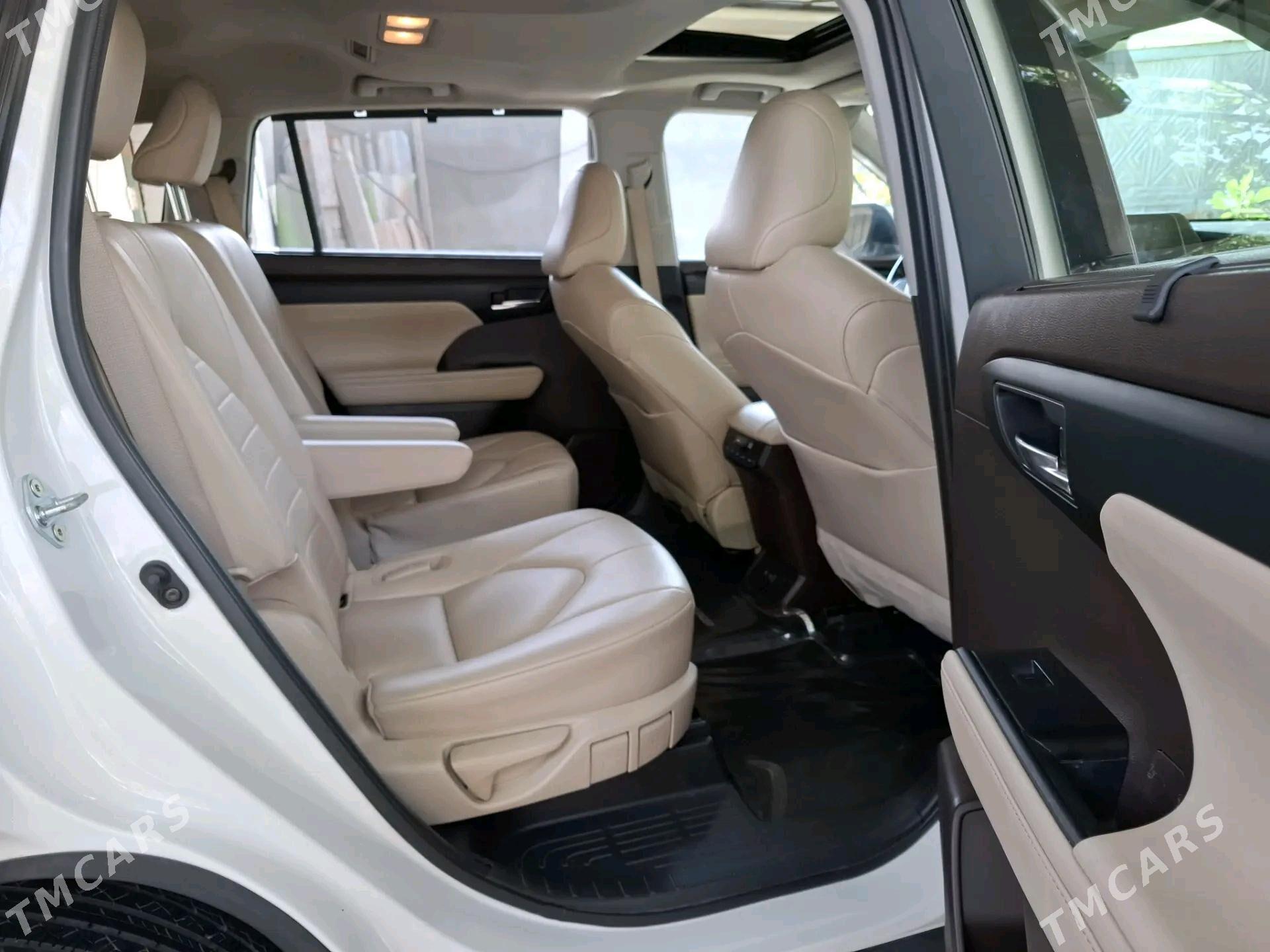 Toyota Highlander 2022 - 548 000 TMT - Ашхабад - img 5