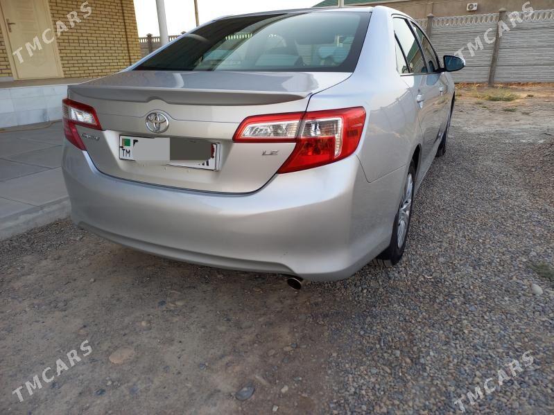Toyota Camry 2013 - 220 000 TMT - Векильбазар - img 3