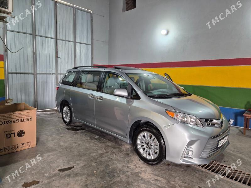 Toyota Sienna 2020 - 500 000 TMT - Dänew - img 5
