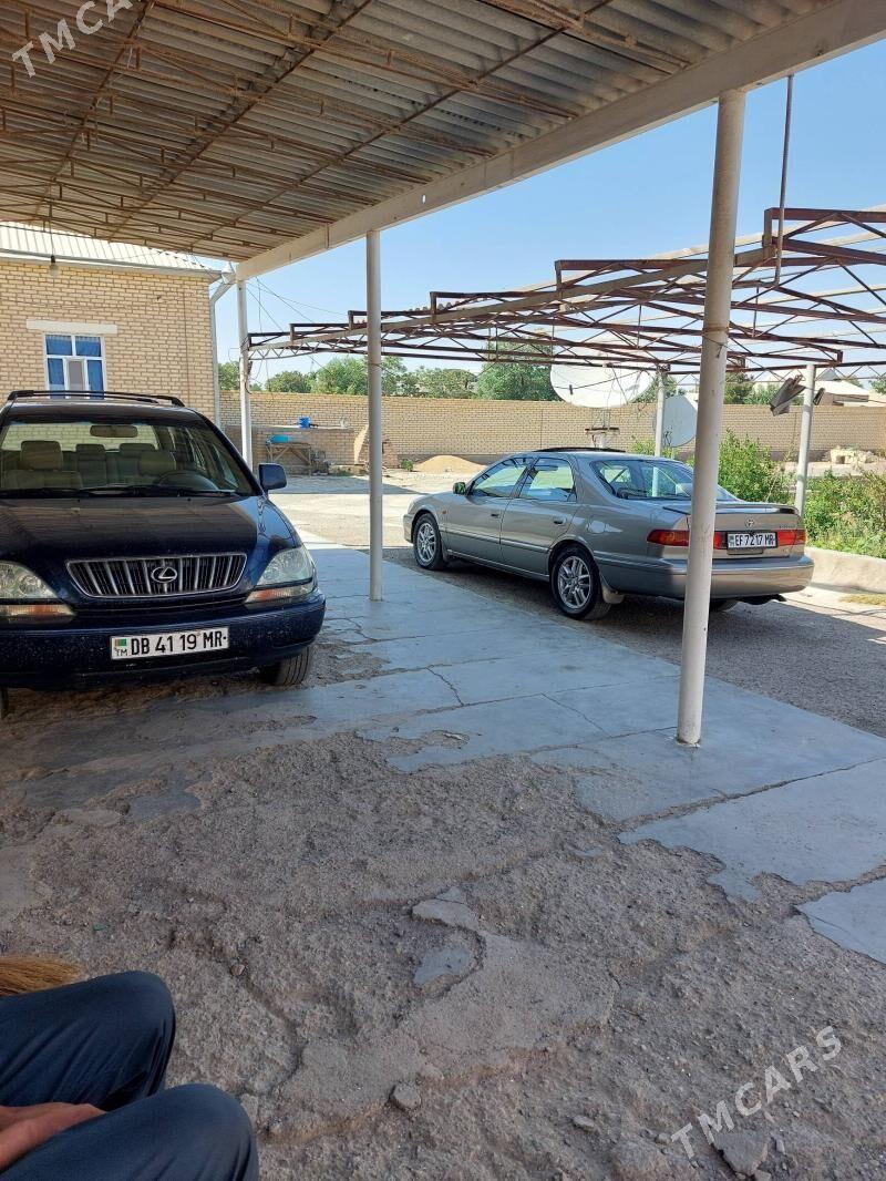 Toyota Camry 2001 - 170 000 TMT - Байрамали - img 8
