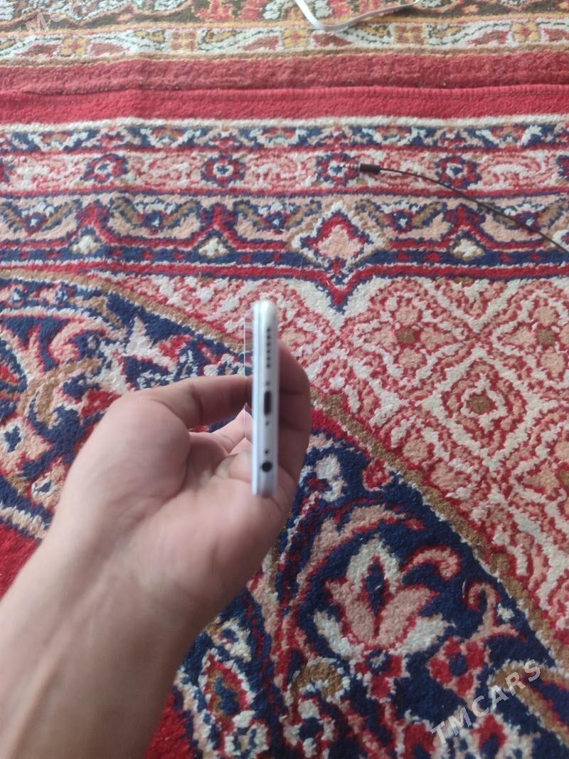 iPhone 6 - Mary - img 3