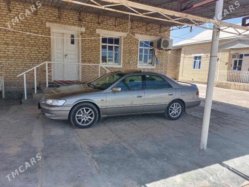 Toyota Camry 2001 - 170 000 TMT - Байрамали - img 3