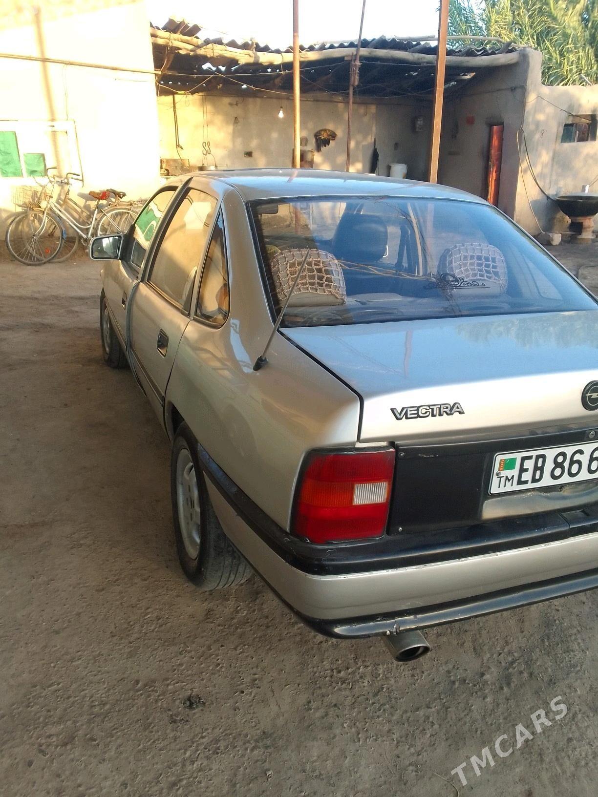 Opel Vectra 1990 - 26 000 TMT - Sakar - img 5