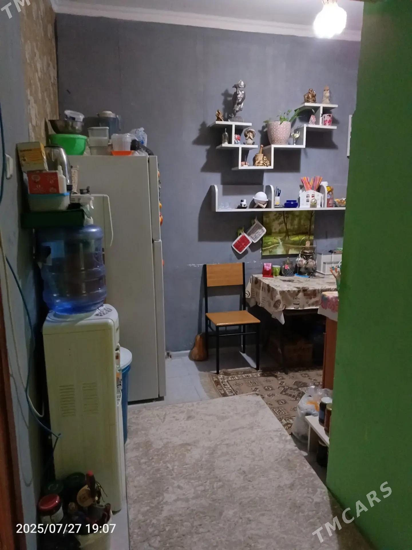 8 МКР, 5/5 ЭТАЖ, 2 КОМНАТНАЯ - 8 mkr - img 2