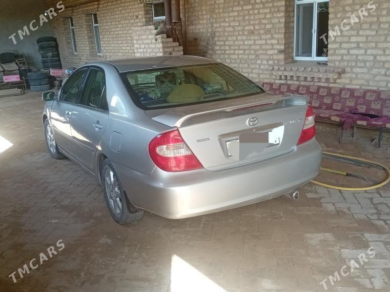 Toyota Camry 2002 - 140 000 TMT - Halaç - img 3