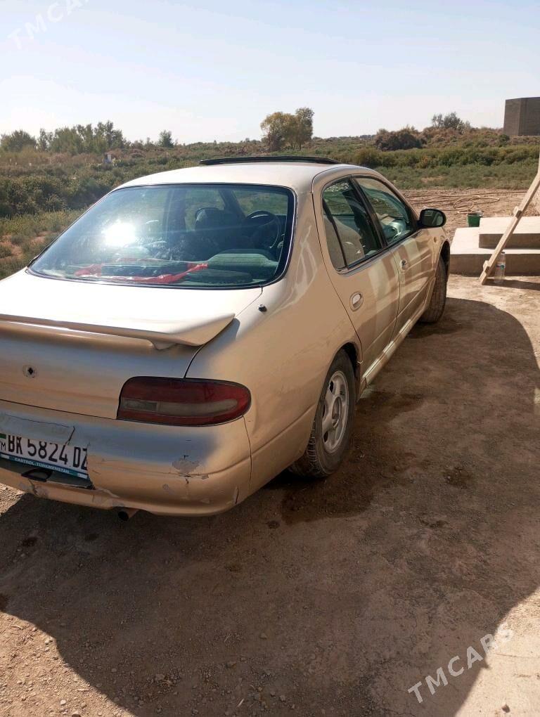 Nissan Bluebird 1997 - 25 000 TMT - Акдепе - img 3