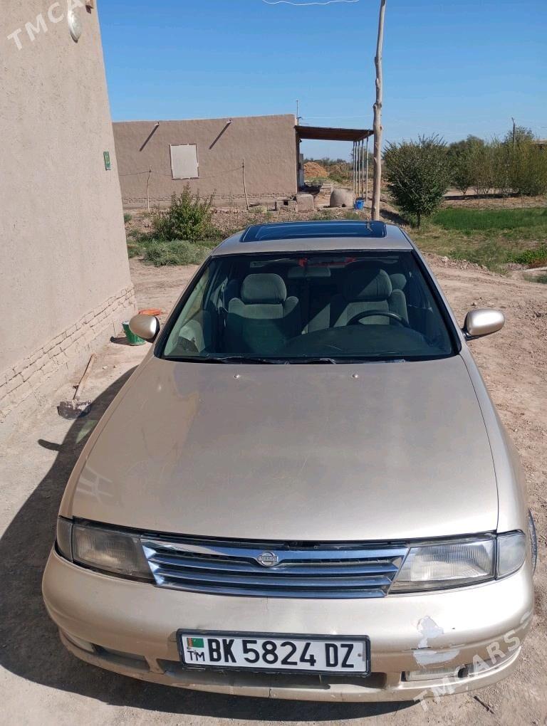 Nissan Bluebird 1997 - 25 000 TMT - Акдепе - img 4