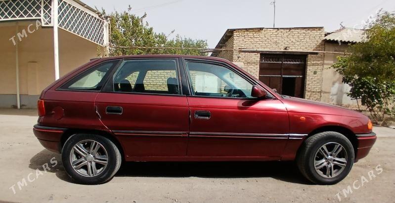 Opel Astra 1994 - 53 000 TMT - Губадаг - img 3