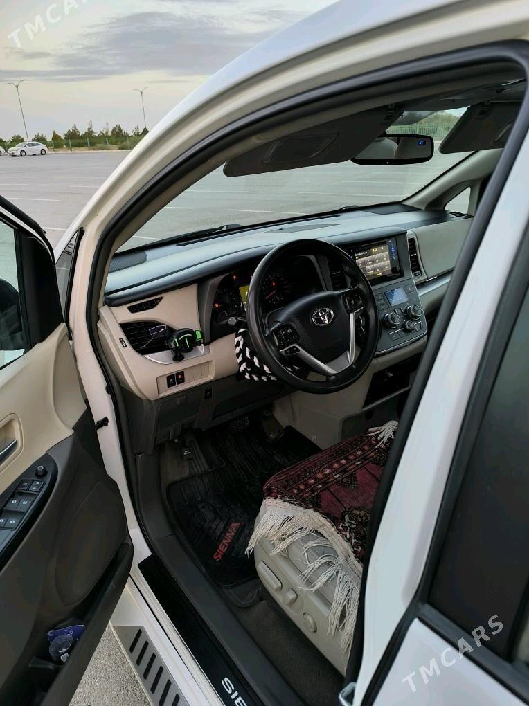 Toyota Sienna 2016 - 365 000 TMT - Ашхабад - img 7