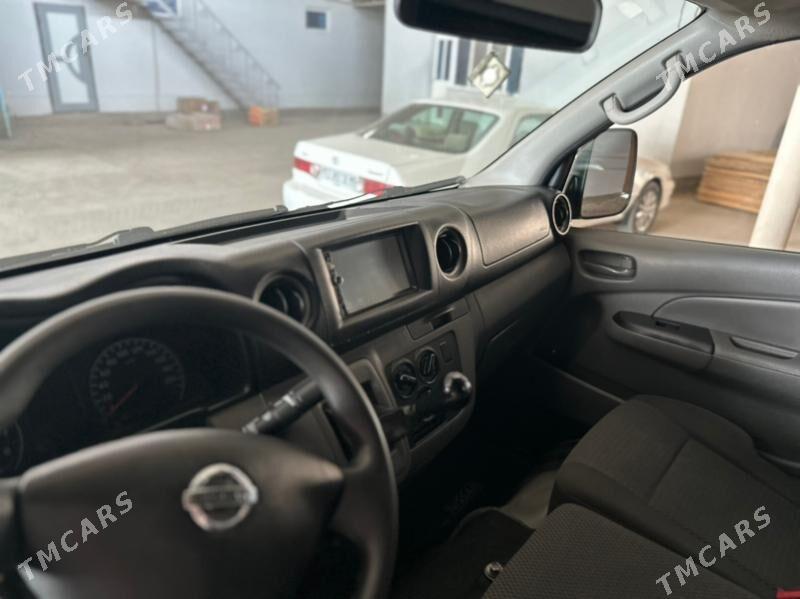 Nissan Urvan 2020 - 302 000 TMT - Mary - img 5
