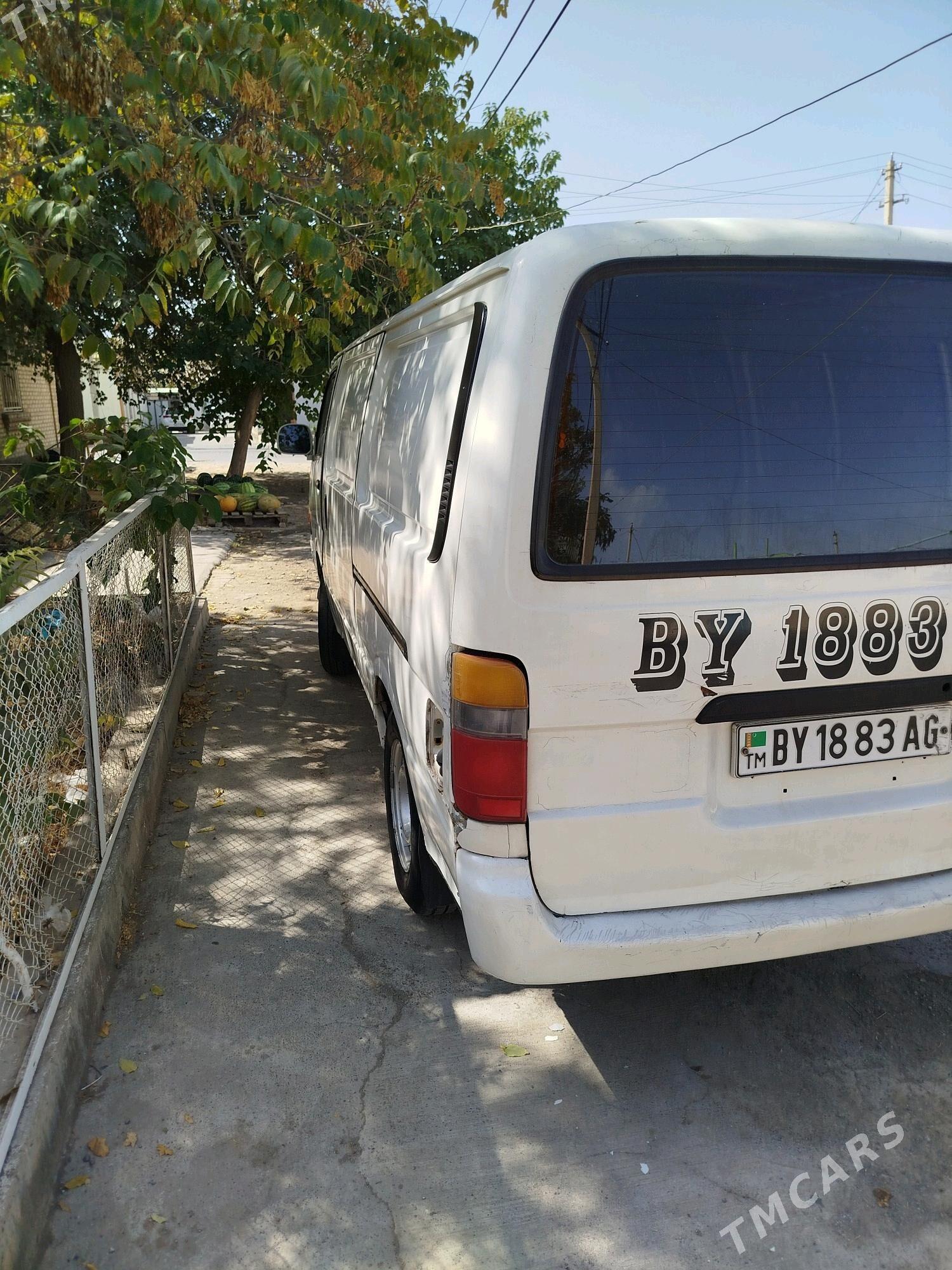 Toyota Hiace 2000 - 62 000 TMT - Хитровка - img 2