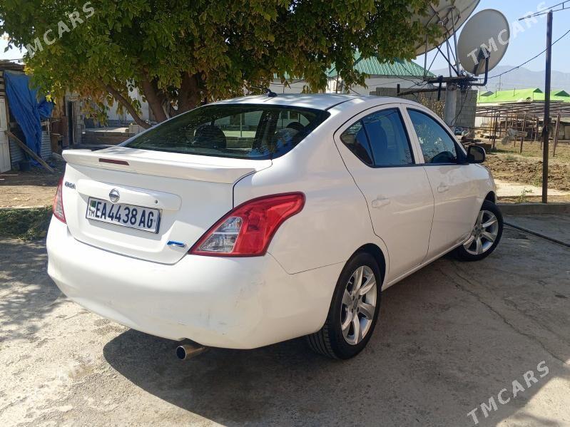 Nissan Versa 2013 - 135 000 TMT - Бузмеин - img 3