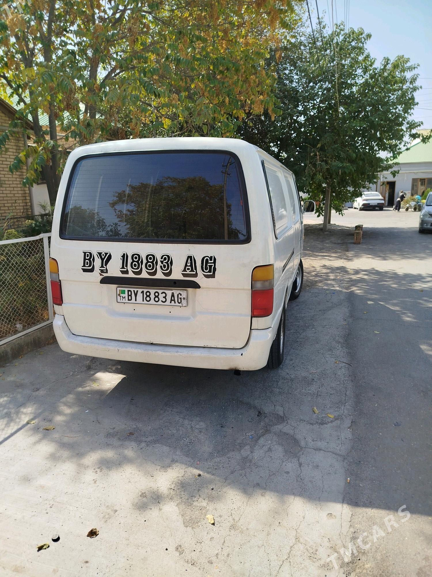 Toyota Hiace 2000 - 62 000 TMT - Хитровка - img 3
