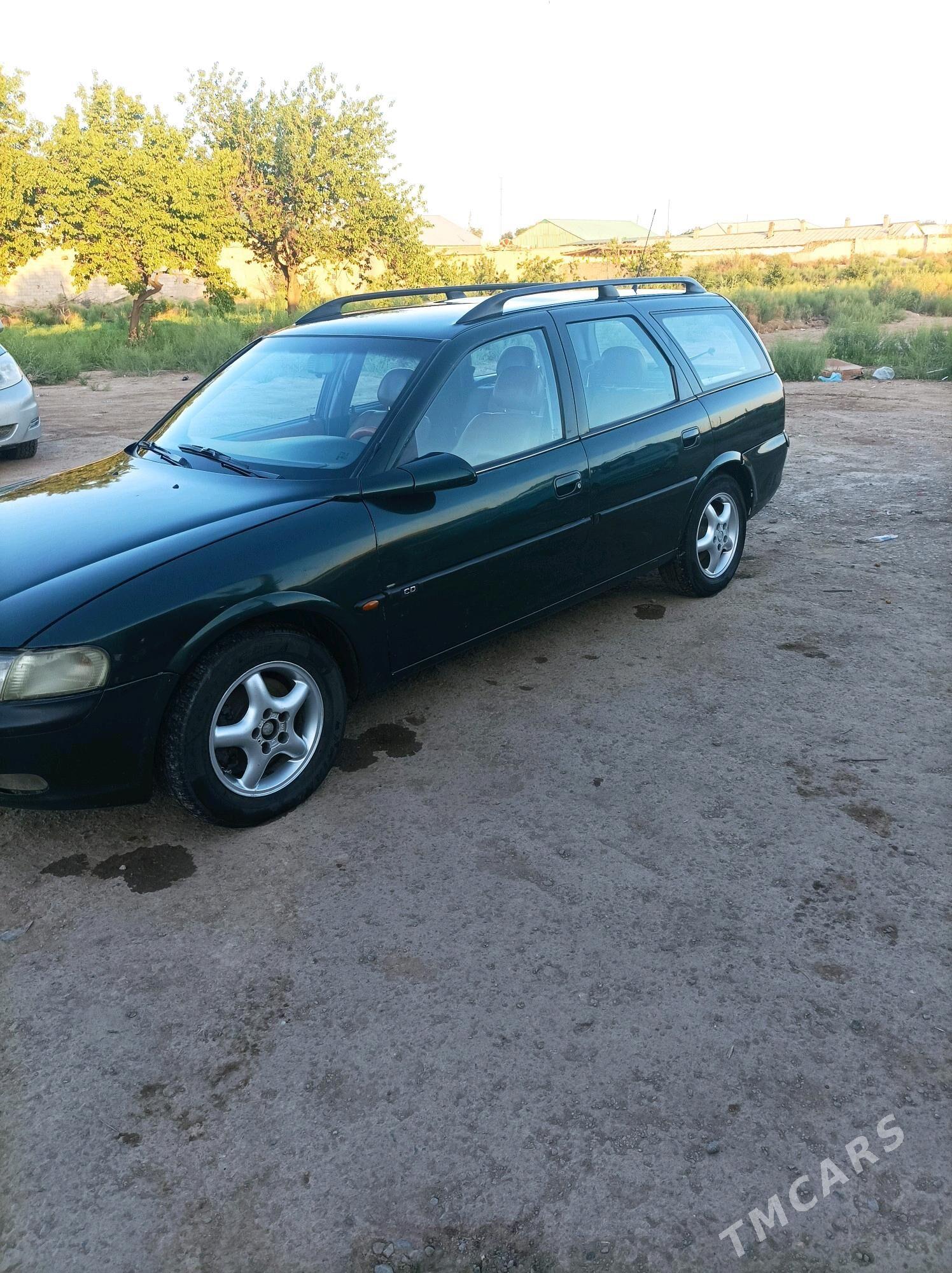 Opel Vectra 1998 - 50 000 TMT - Гурбансолтан Едже - img 3