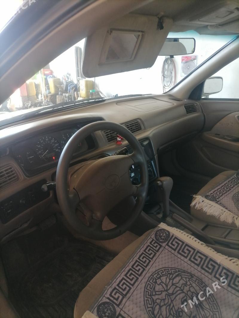 Toyota Camry 2000 - 116 000 TMT - Dänew - img 2