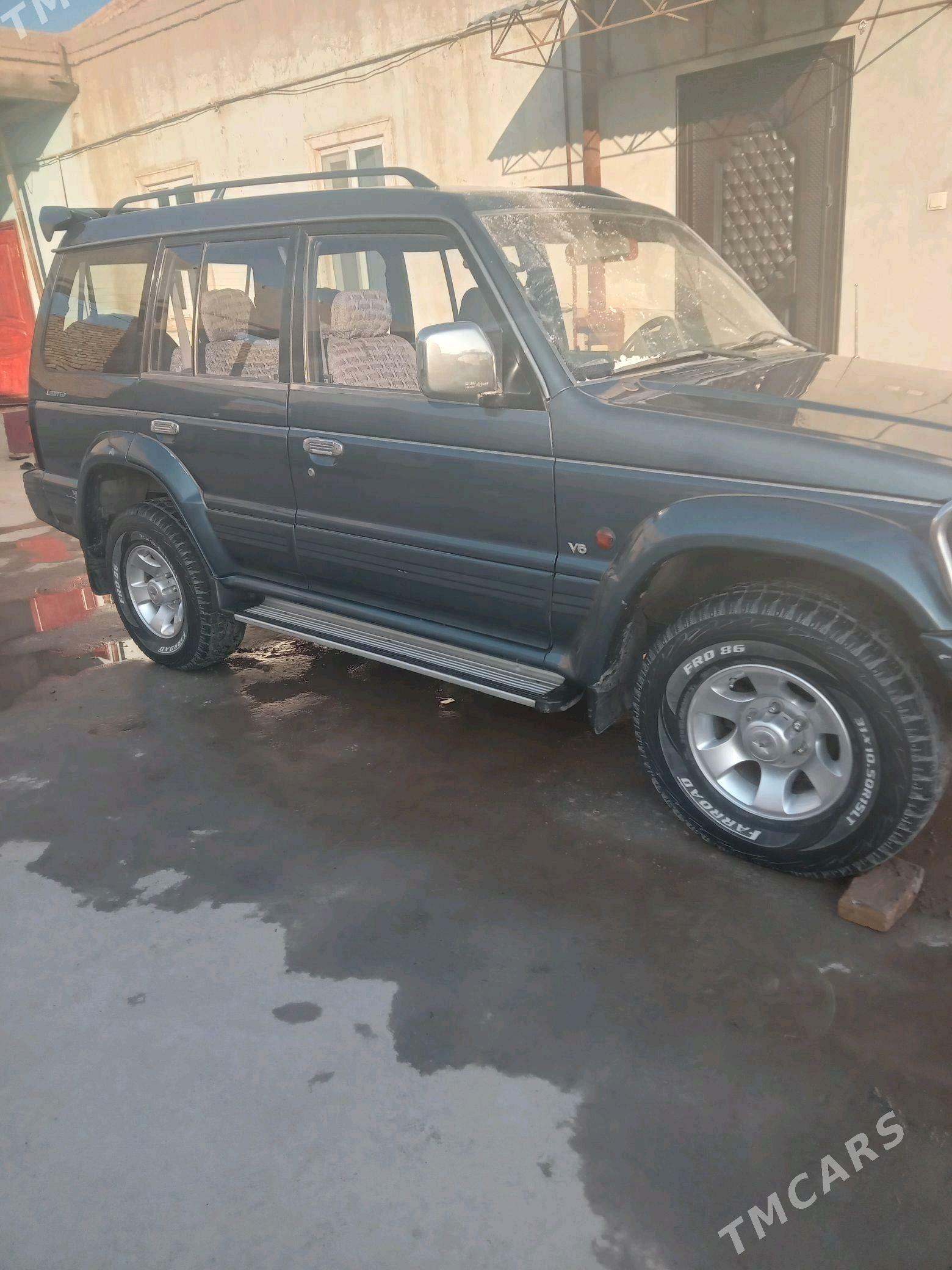 Mitsubishi Pajero 1993 - 85 000 TMT - Çärjew - img 3