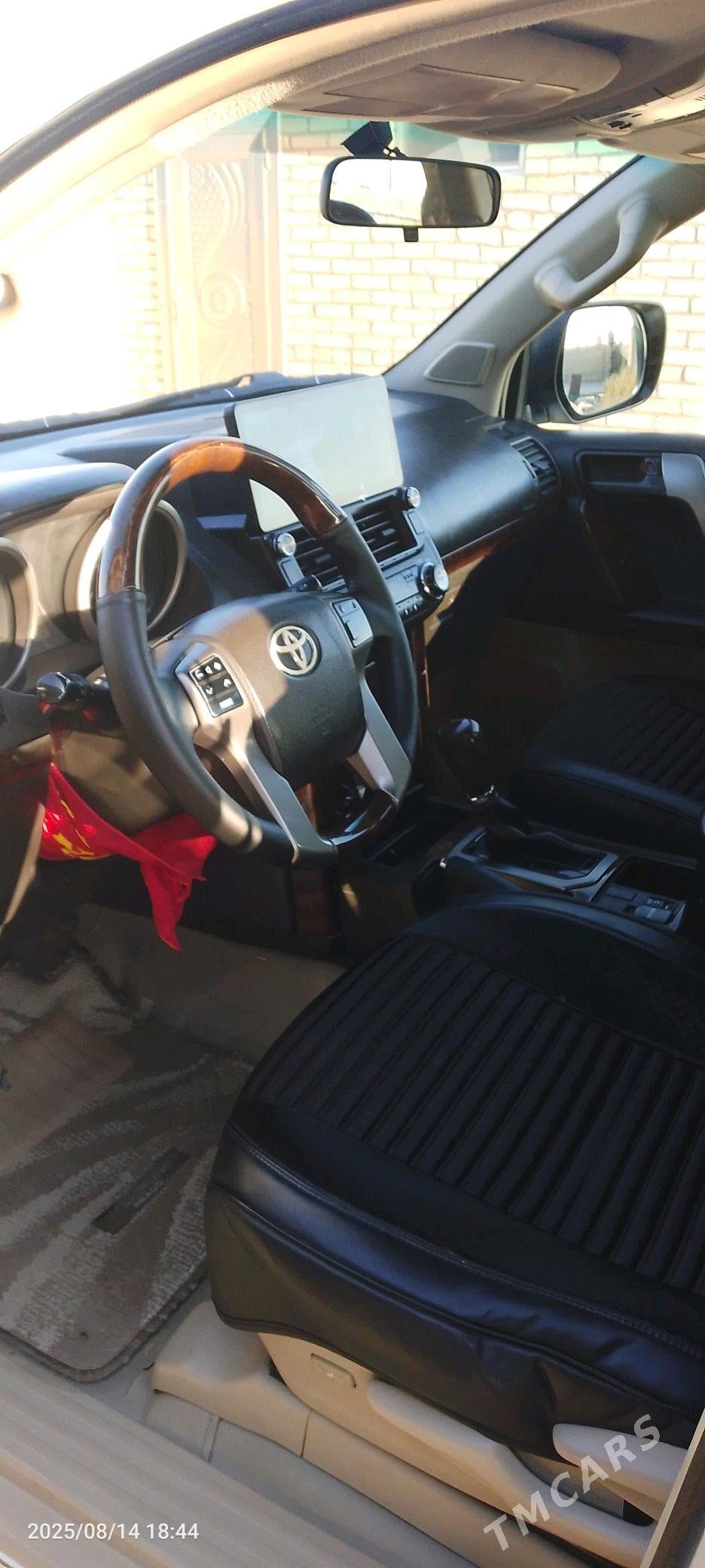 Toyota Land Cruiser Prado 2010 - 540 000 TMT - Туркменабат - img 5