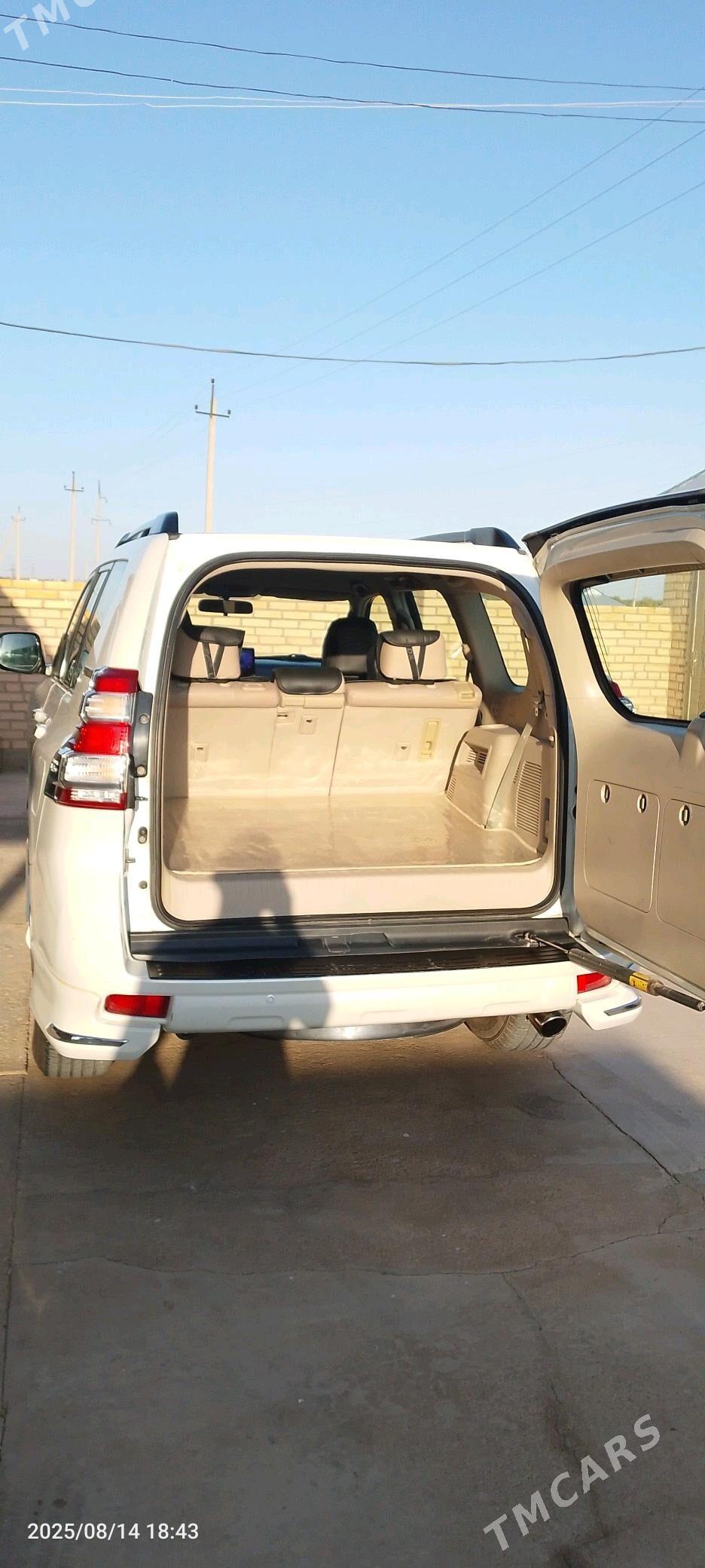 Toyota Land Cruiser Prado 2010 - 540 000 TMT - Туркменабат - img 2