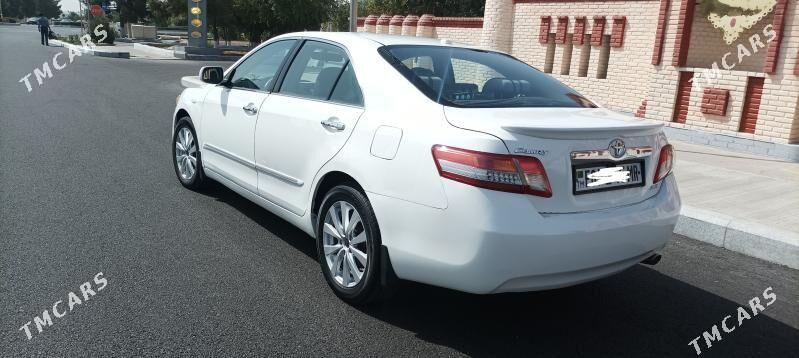 Toyota Camry 2010 - 145 000 TMT - Мары - img 5
